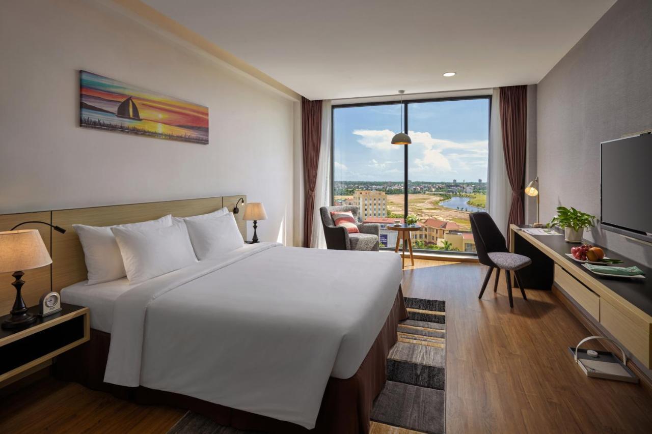 Hotel Khach San Sam Quang Binh Dong Hoi Exterior foto